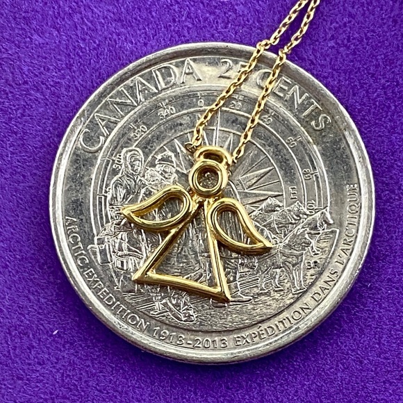 💛 Classic Michael Hill 10K Gold Angel Pendant Necklace - Picture 5 of 5